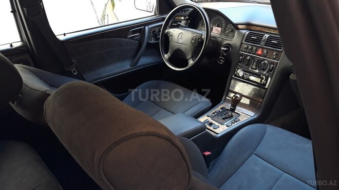 Mercedes E 200 2000, 216,000 km - 2.0 l - Gəncə