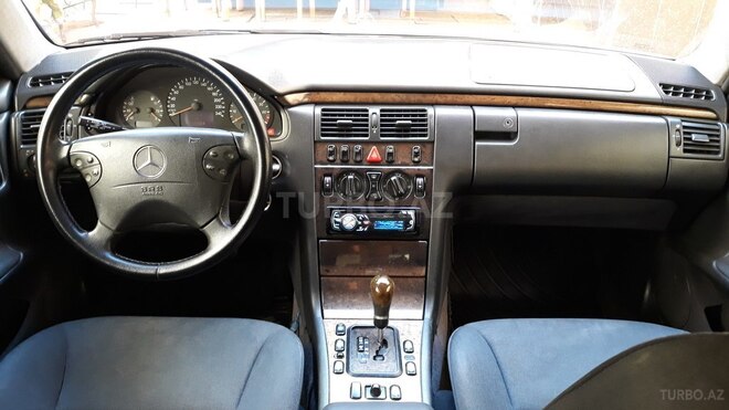 Mercedes E 200 2000, 216,000 km - 2.0 l - Gəncə