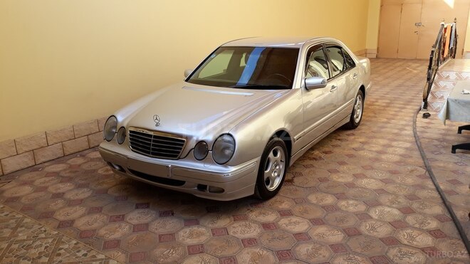 Mercedes E 200 2000, 216,000 km - 2.0 l - Gəncə