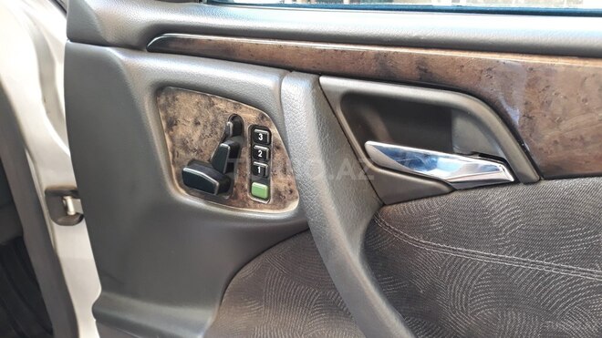 Mercedes E 200 2000, 216,000 km - 2.0 l - Gəncə