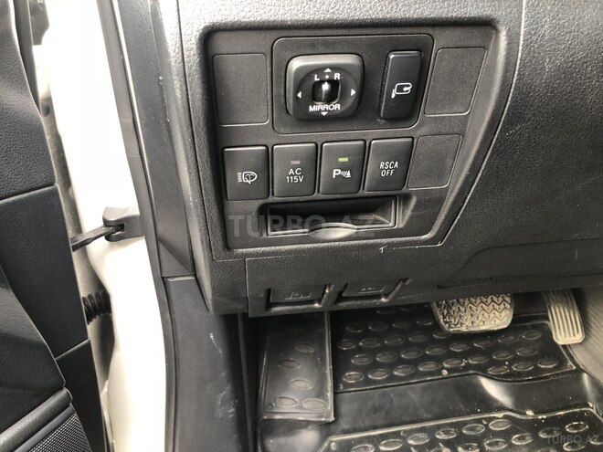 Toyota Land Cruiser 2009, 124,500 km - 0.5 л - Bakı