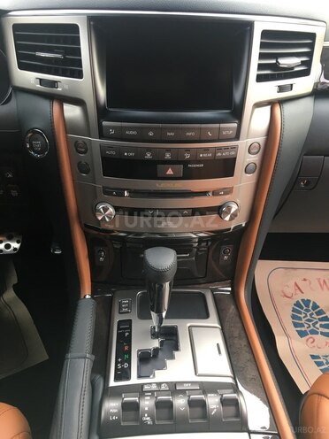 Lexus LX 570 2014, 10,200 km - 5.7 л - Bakı