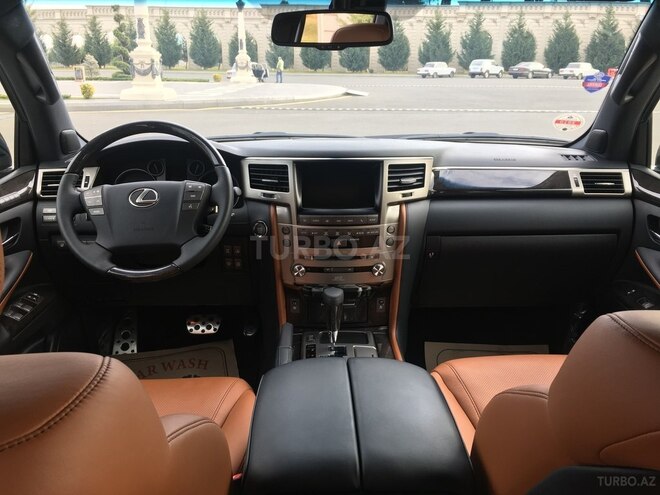 Lexus LX 570 2014, 10,200 km - 5.7 л - Bakı