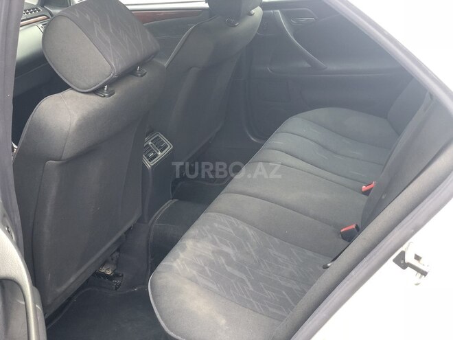 Mercedes E 240 1999, 240,000 km - 2.4 л - Bakı