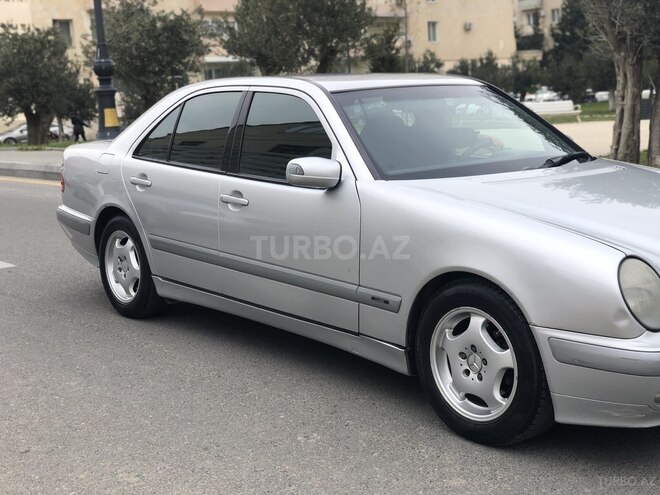 Mercedes E 240 1999, 240,000 km - 2.4 л - Bakı