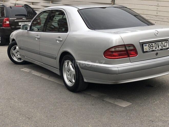 Mercedes E 240 1999, 240,000 km - 2.4 л - Bakı