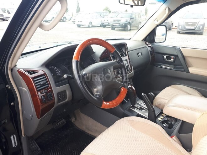 Mitsubishi Pajero 2004, 225,000 km - 3.0 l - Bakı