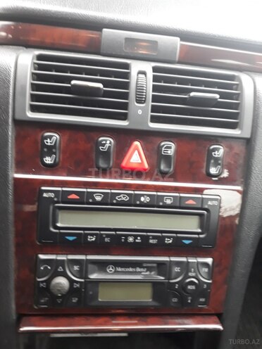 Mercedes E 240 1998, 245,321 km - 2.4 l - Bakı