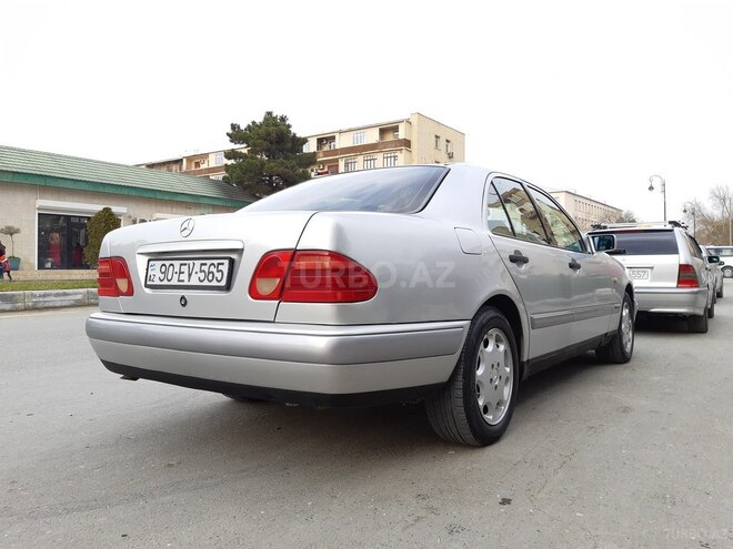 Mercedes E 200 1996, 282,000 km - 2.0 l - Bakı