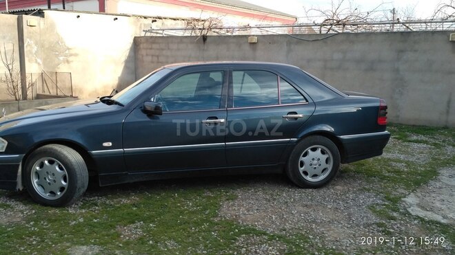 Mercedes C 240 1999, 185,000 km - 2.4 l - Bakı