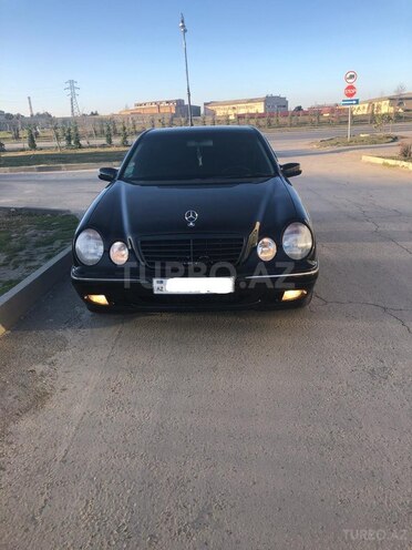 Mercedes E 270 1999, 273,000 km - 2.7 l - Sumqayıt