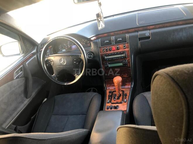 Mercedes E 270 1999, 273,000 km - 2.7 l - Sumqayıt