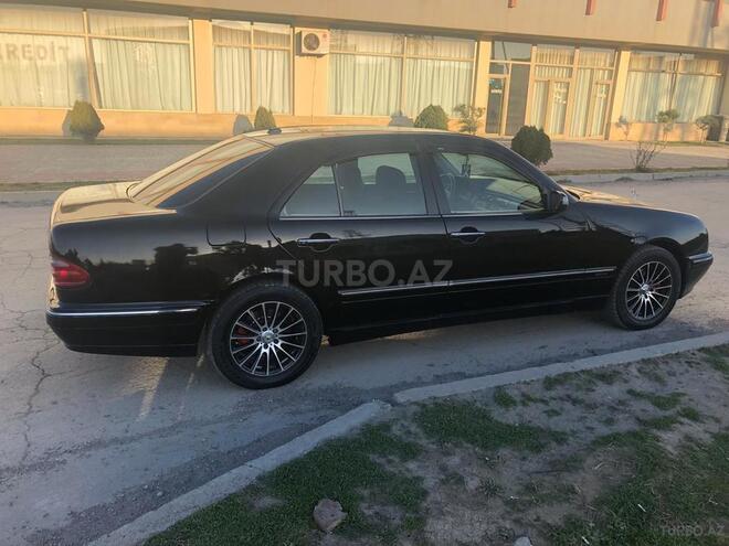 Mercedes E 270 1999, 273,000 km - 2.7 l - Sumqayıt