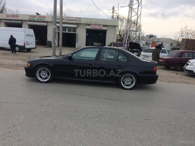 BMW 530 2001, 330,000 km - 3.0 л - Sumqayıt
