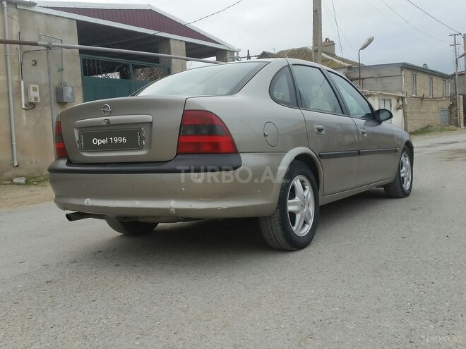 Opel Vectra 1996, 379,000 km - 2.0 l - Sumqayıt