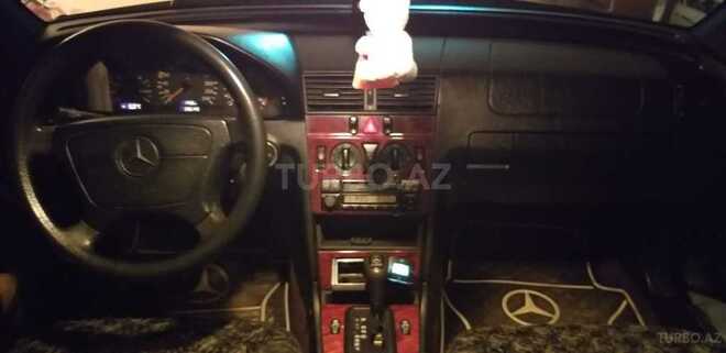 Mercedes C 180 1998, 256,140 km - 1.8 л - Qazax