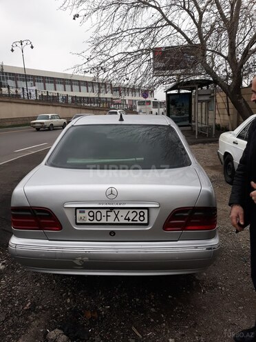 Mercedes E 200 2001, 350,000 km - 2.0 l - Bakı