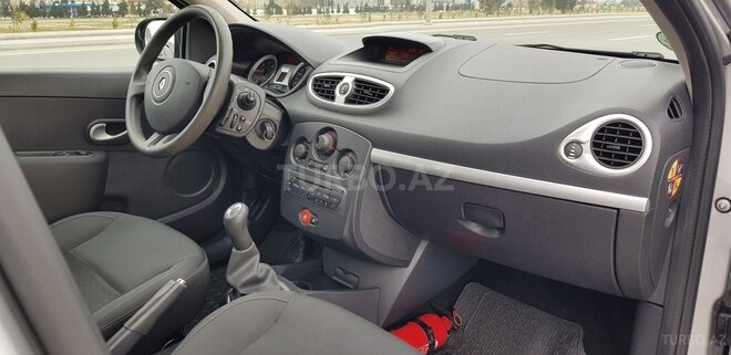 Renault Clio 2010, 245,000 km - 1.5 l - Bakı