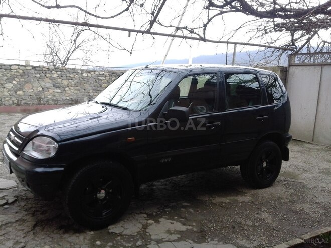 Chevrolet Niva 2007, 234,000 km - 1.7 l - Qusar
