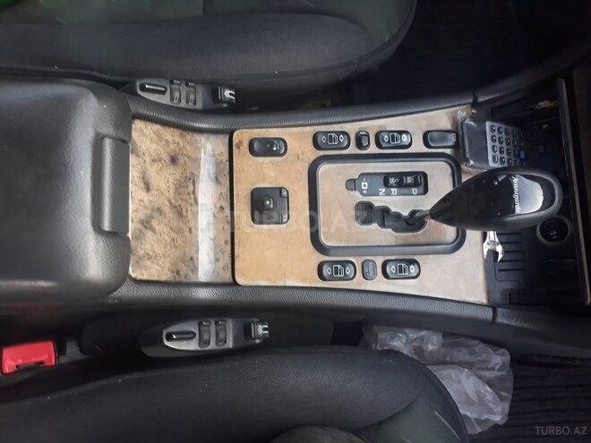 Mercedes E 220 2001, 265,000 km - 2.2 l - Bakı