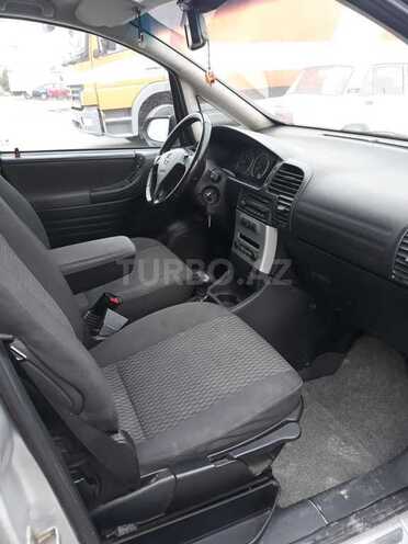 Opel Zafira 2003, 390,000 km - 2.0 л - Bakı