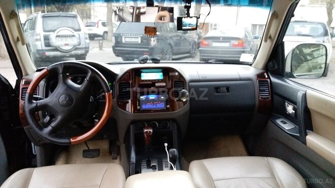 Mitsubishi Pajero 2006, 241,997 km - 3.0 l - Bakı