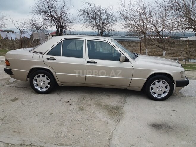 Mercedes 190 1990, 224,500 km - 2.0 л - Bakı