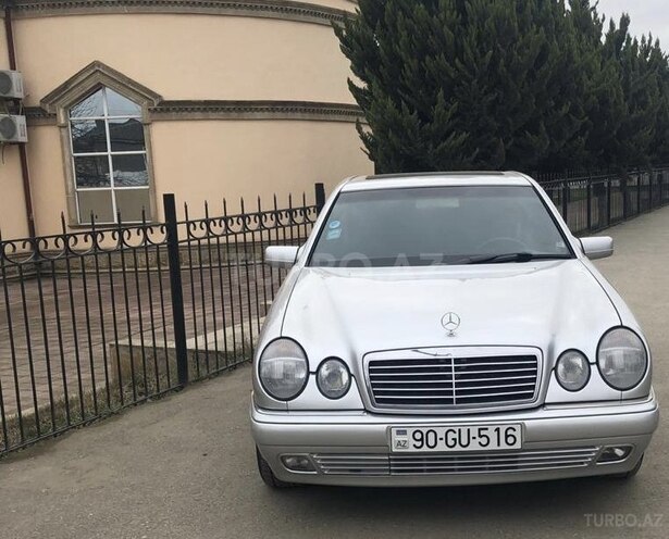 Mercedes E 230 1997, 207,000 km - 2.3 l - Xudat
