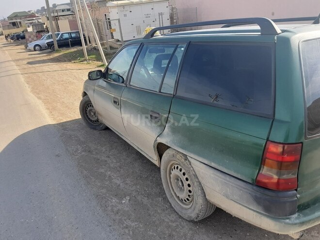 Opel Astra 1996, 250,000 km - 1.6 l - Bakı