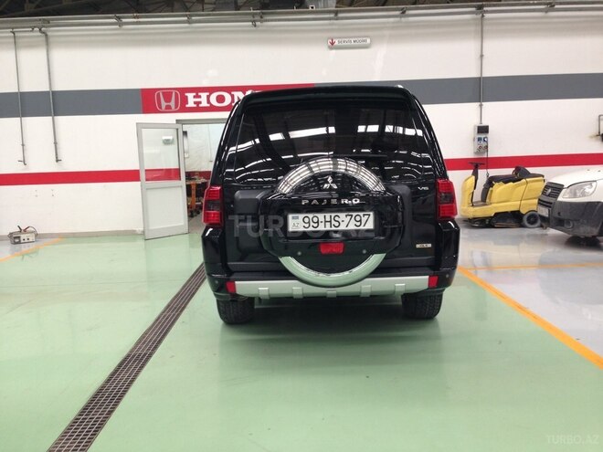 Mitsubishi Pajero 2011, 104,000 km - 3.5 l - Bakı