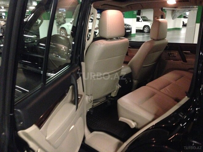 Mitsubishi Pajero 2011, 104,000 km - 3.5 l - Bakı