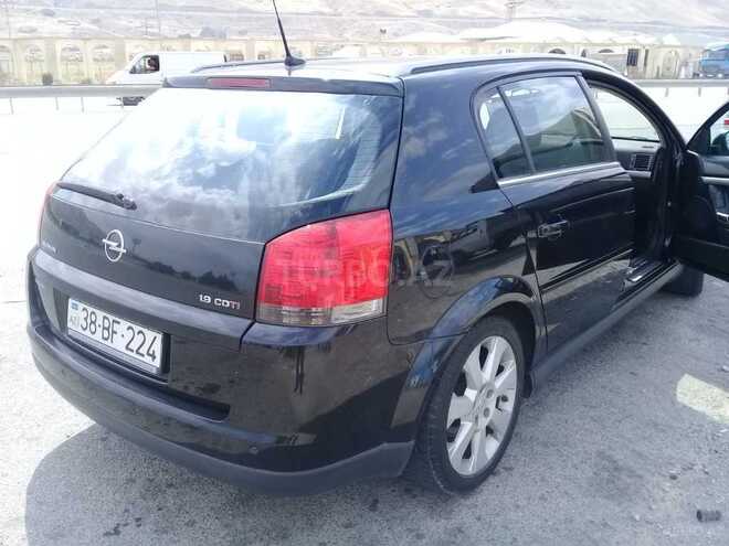 Opel Signum 2005, 141,000 km - 1.9 l - Quba