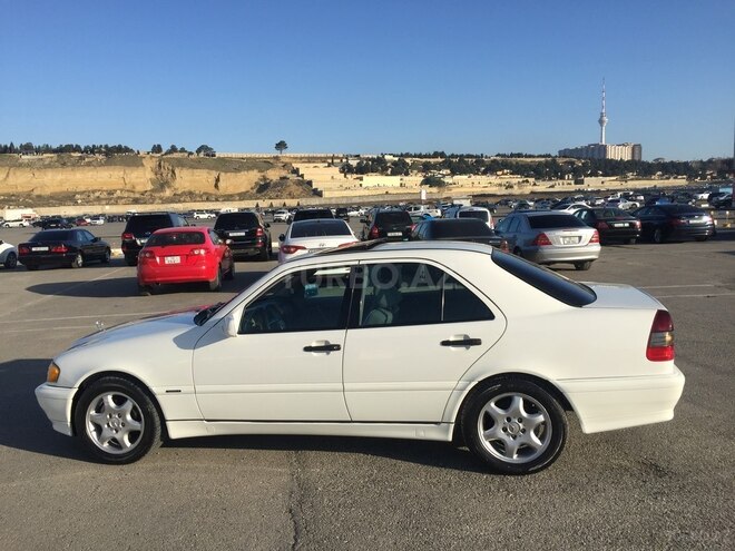Mercedes C 230 1999, 224,000 km - 2.3 л - Bakı