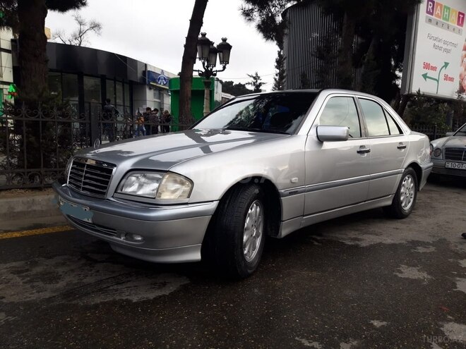 Mercedes C 280 1999, 220,000 km - 2.8 l - Bakı