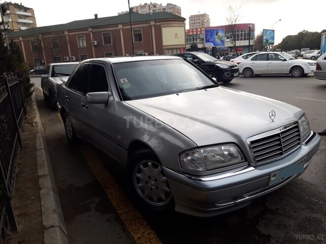 Mercedes C 280 1999, 220,000 km - 2.8 l - Bakı