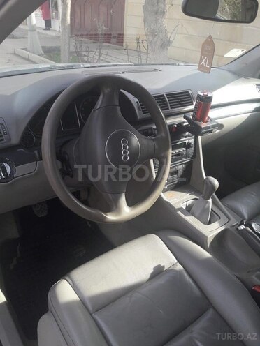 Audi A4 2002, 210,000 km - 1.8 л - Bakı