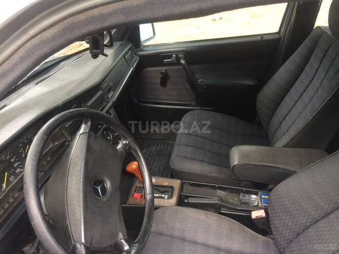 Mercedes 190 1990, 236,000 km - 2.0 l - Sumqayıt