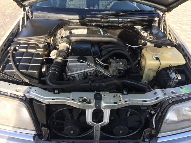 Mercedes C 250 1995, 330,000 km - 2.5 l - Sumqayıt
