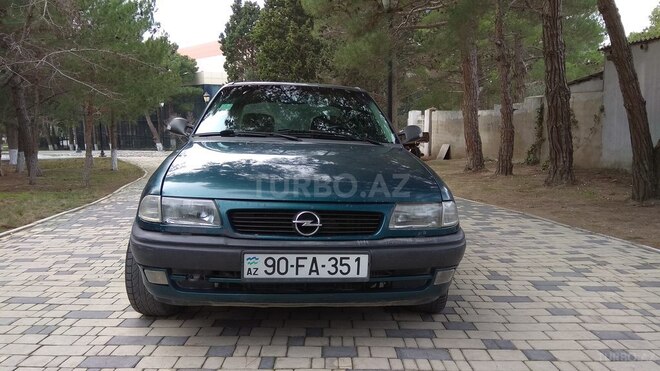 Opel Astra 1997, 245,000 km - 1.7 l - Sumqayıt