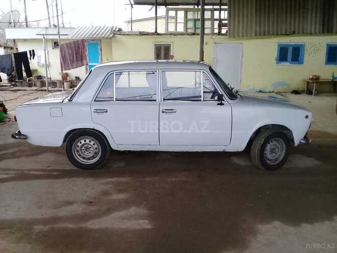 LADA (VAZ) 21011 1977, 285,300 km - 1.3 l - Salyan
