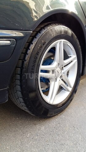 Mercedes E 240 2001, 217,400 km - 2.6 l - Bakı