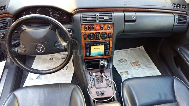 Mercedes E 240 2001, 217,400 km - 2.6 l - Bakı