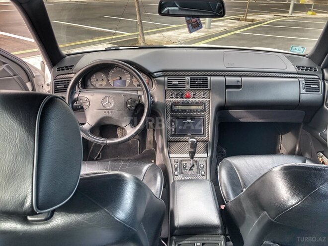 Mercedes E 320 2000, 159,000 km - 3.2 л - Bakı