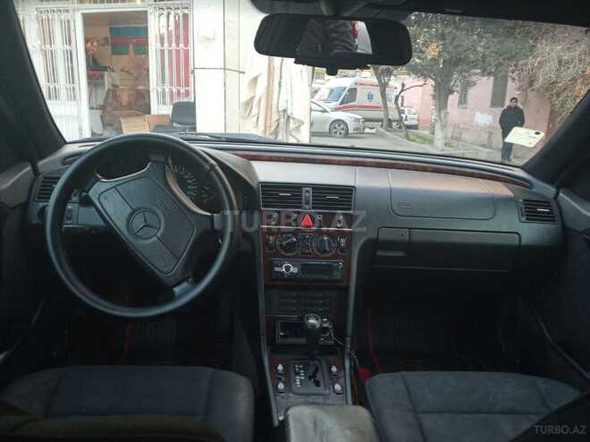 Mercedes C 230 1997, 235,000 km - 2.3 l - Bakı