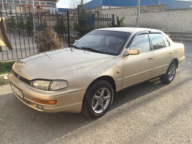 Toyota Camry 1995, 320,000 km - 2.2 l - Bakı