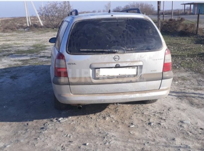 Opel Vectra 1998, 256,123 km - 2.0 l - Ucar