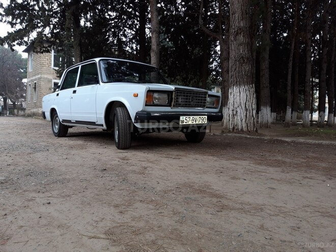 LADA (VAZ) 2107 2005, 150,000 km - 1.6 l - Samux