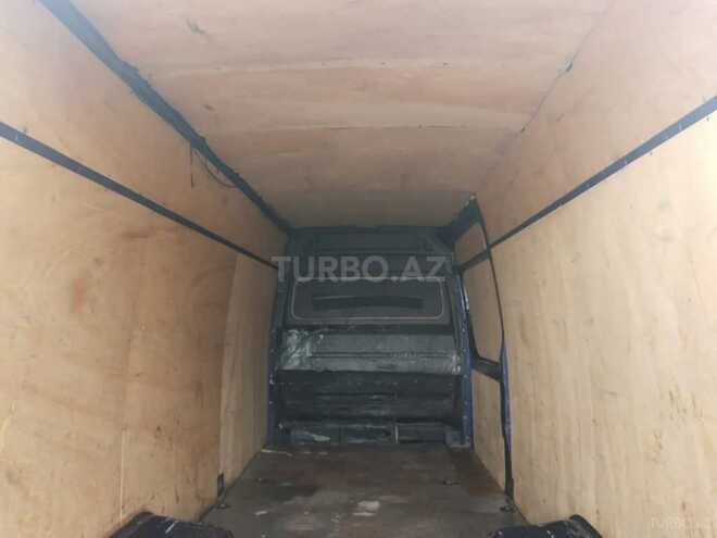 Mercedes Sprinter 516 2009, 299,000 km - 2.5 l - Bakı