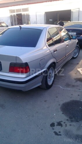 BMW 320 1991, 456,000 km - 2.0 l - Bakı