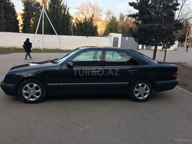 Mercedes E 240 2000, 274,000 km - 2.6 л - Sumqayıt